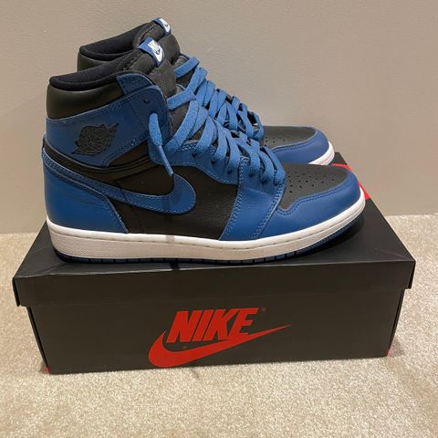 Jordan 1 Marine Blue