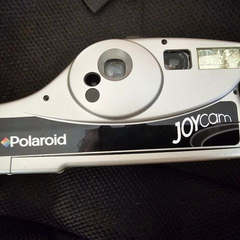 Nesten ubrukt Polaroid Joycan  selges billig.