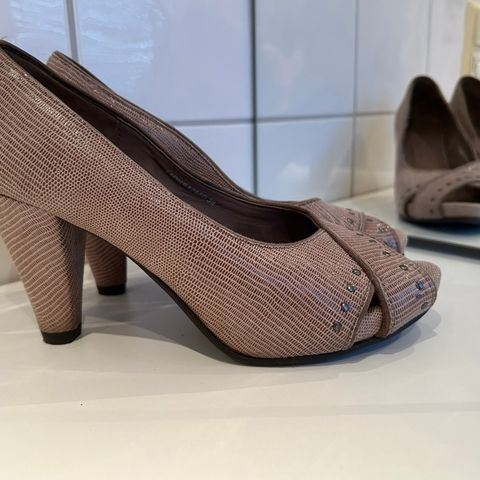 Lyse brune  pumps fra Cream, åpen tå, str. 39