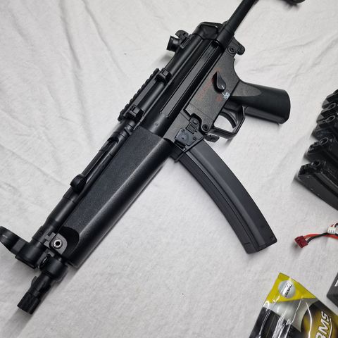 Strøken B&T Mp5, 6mm softgun pakke.