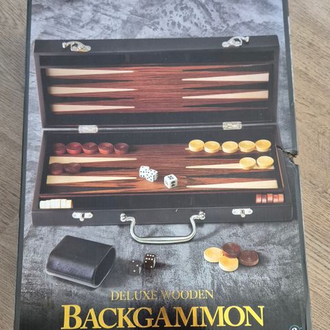 Ubrukt Backgammon i tre