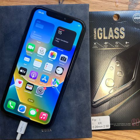 Strøken iPhone XR , koster ny 5990,-