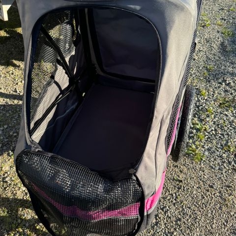 Stroller medium hunde vogn helt ny! Brukt bare en gang.