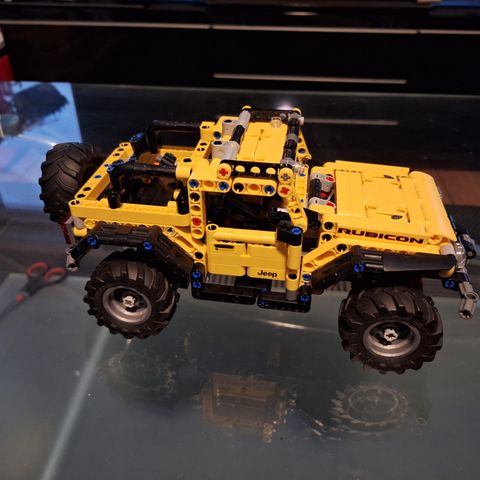 Lego technic 42122 Jeep