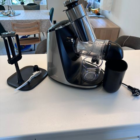 Sandstrøm Slow Juicer