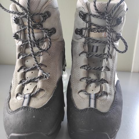 SCARPA damesko, str38,5 ( UK 5,5)