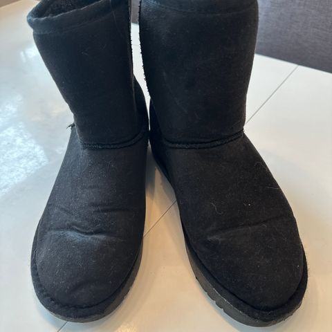 Uggs lignende vintersko 40