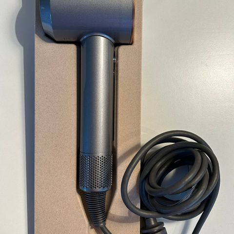 Dyson supersonic hårføner