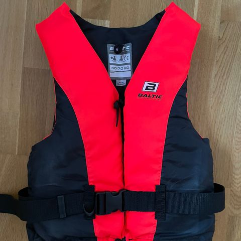 Baltic flytevest