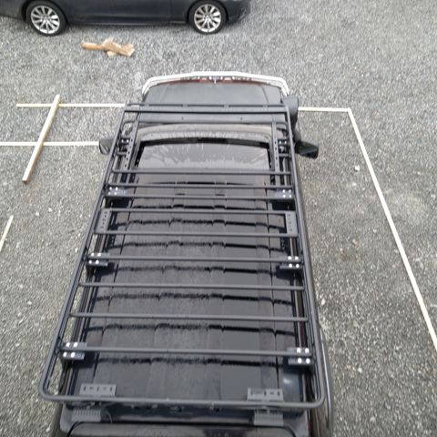 Roof Rack til Land Cruiser J90/95 selges