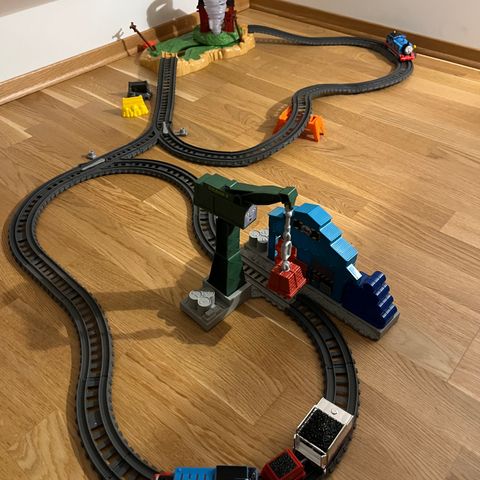 Fisher-Price Thomas & Friends togbane 2 sett selvgående m/batteri