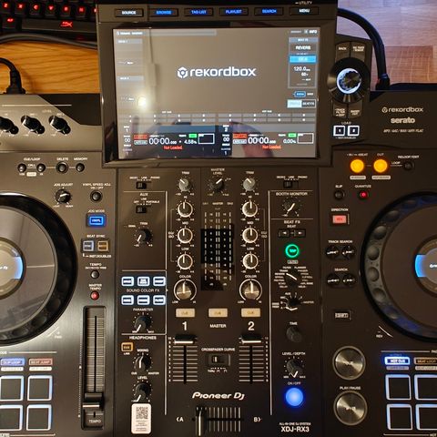 Pioneer XDJ-RX3 | UDG Hardcase | med Originaleske | 2mnd Gammel