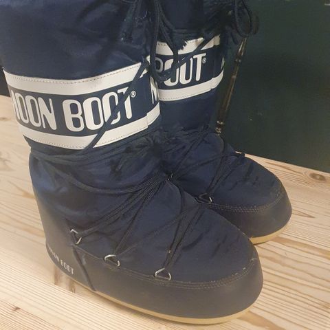 Moon Boot selges