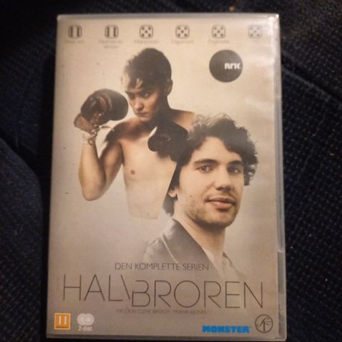 Halvbroren