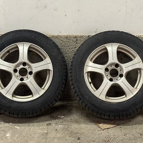 Felger med vinterdekk / Pirelli ICE Zero 185/65/15