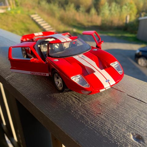 Ford GT 1:24