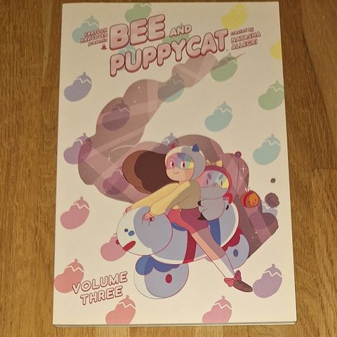 Bee and Puppycat volume three selges!