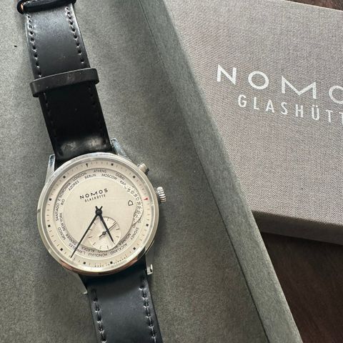 Nomos Glashütte Zürich World Timer