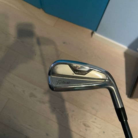 Titleist u505 3 jern med Ventus velocore skaft