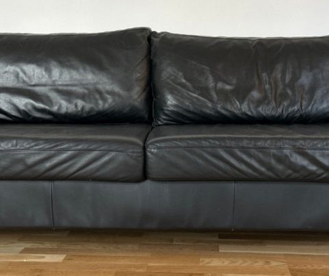 Hel og pen Bolia 3 seter sofa i ekte skinn