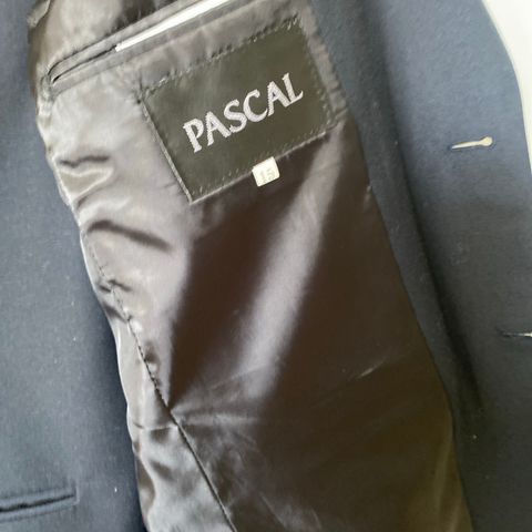 Pascal sort dress