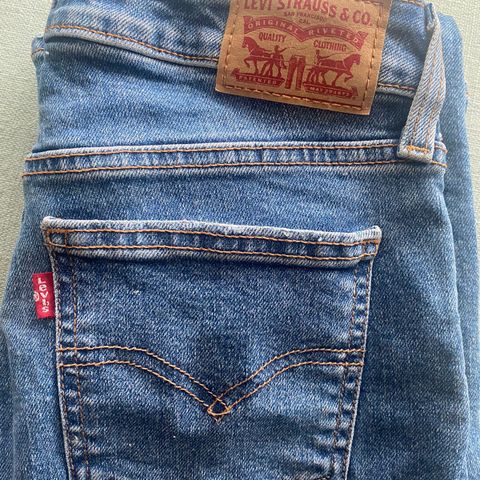 Superlow boot Levis jeans. Str 25.