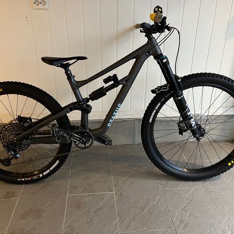 SPECIALIZED STATUS 160 STØRRELSE S1