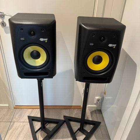 KRK Rokit RP8 G2 med Supreme stativ