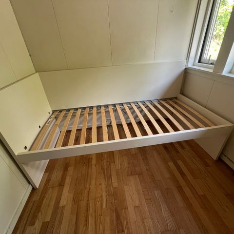 Ikea enkeltseng 90 x 200