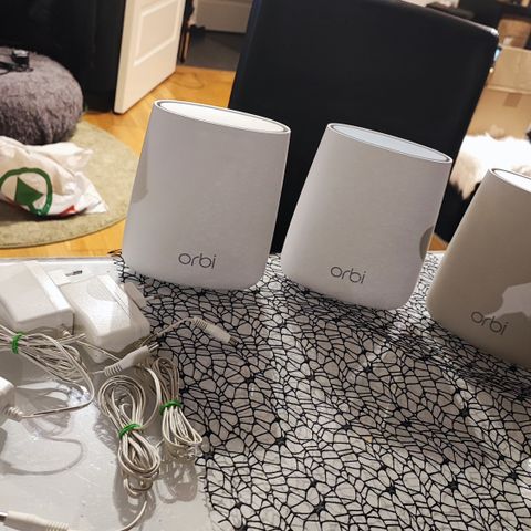 Wifi mesh Netgear orbi 3 pack