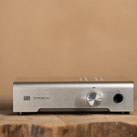 Schiit Magni 3 hodetelefonforsterker