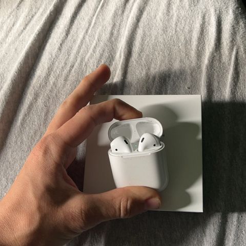 Apple airpods gen 2