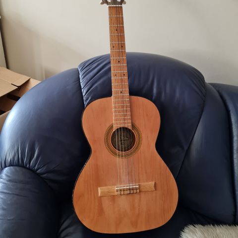 Gitar kjøpt i Mexico