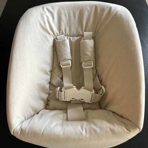 Stokke newborn stol m/urobøyle og ekstra trekk