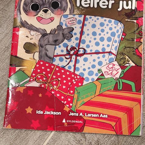 Brillebjørn feirer jul