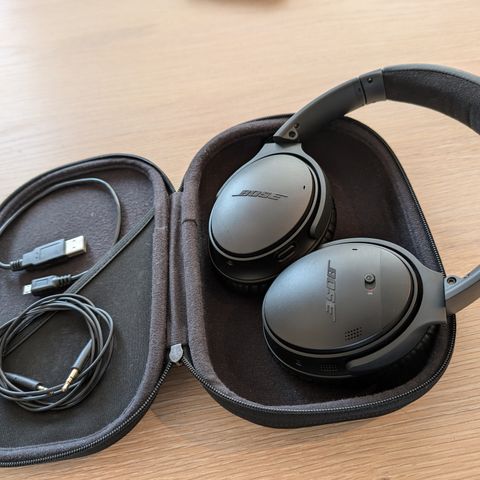 Selger Bose QC 35 II - Svart