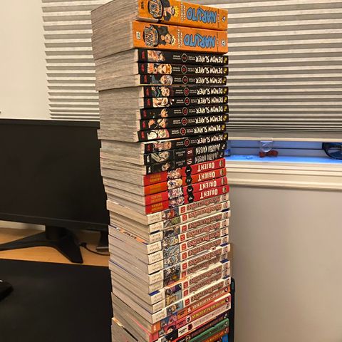 36 manga + MHA School Briefs