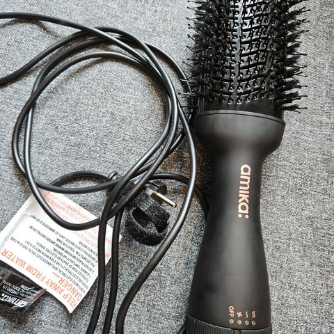 Amika hair blow dryer