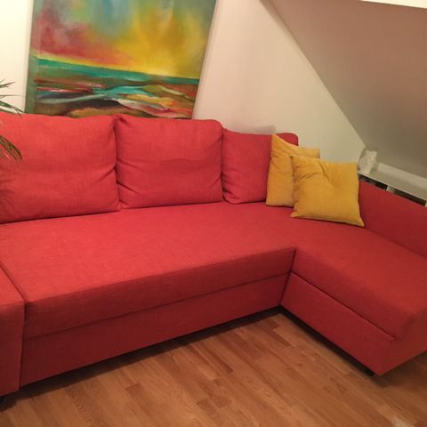 Flott sovesofa i fin orange farge