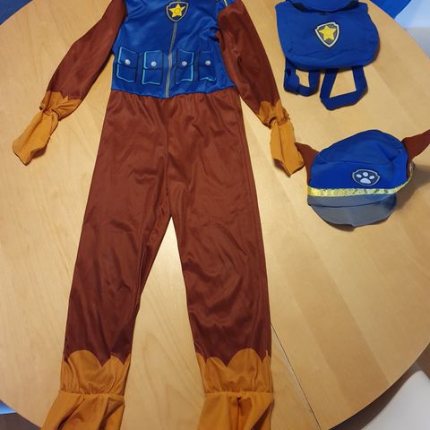 Paw patrol kostyme med tilbehør i str. 110-116