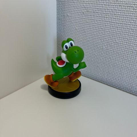 Nintendo Amiibo Yoshi