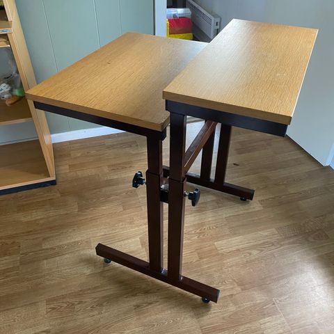 Adjustable height table