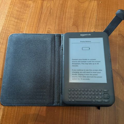 Amazon Kindle 3rd gen med cover