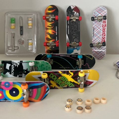 Finger Skateboard  Fingerboard