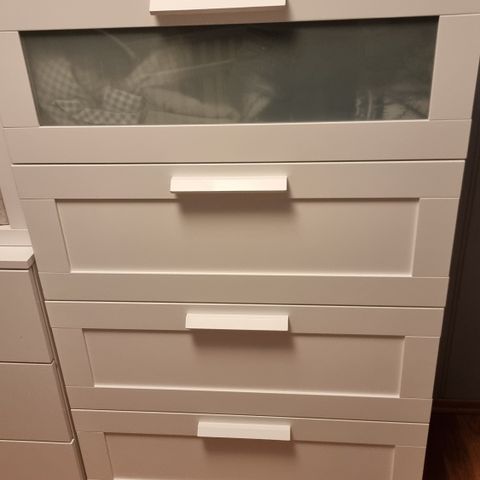 Brimnes Kommode fra IKEA