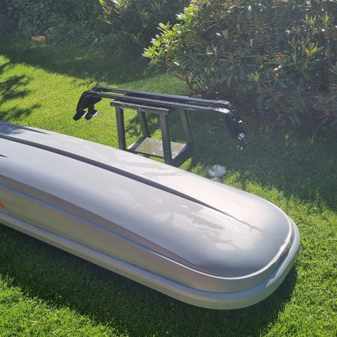 Thule 750 takboks selges