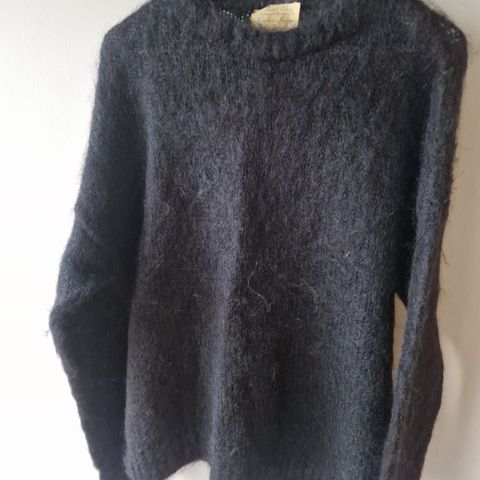 Svart mohair genser, unisex