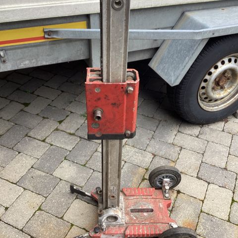 Hilti borstativ