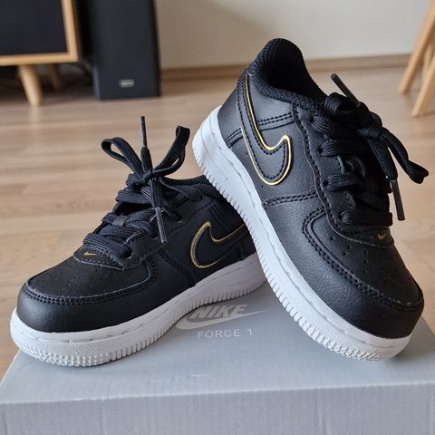 Ubrukt Nike AF1 unisex modell