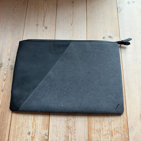 Native Union 16” macbook pro sleeve selges